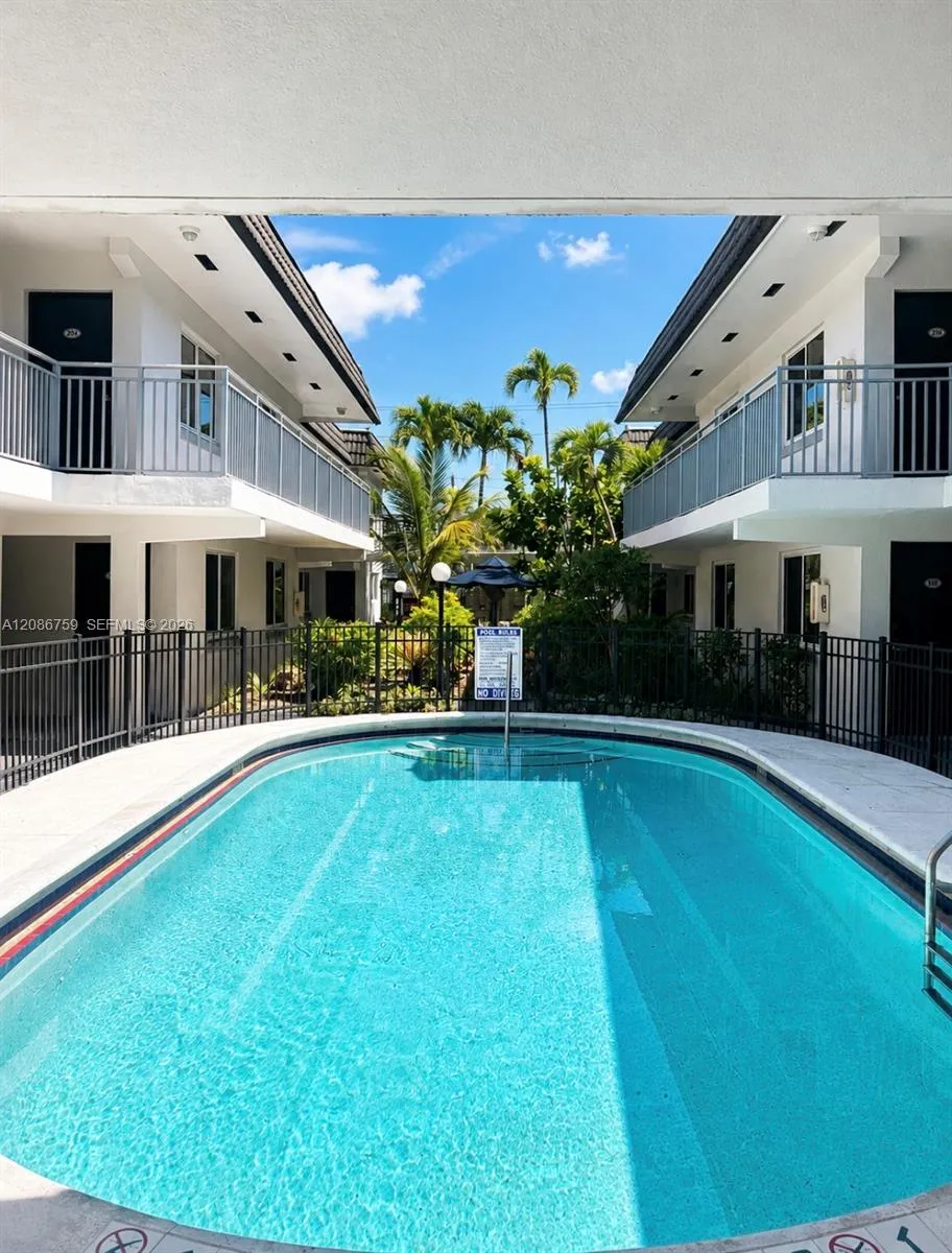 1000 SE 15th St #205 Fort Lauderdale, FL 33316