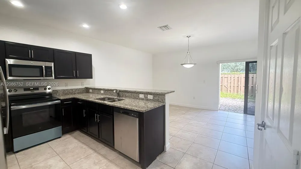 3217 SE 4th St #3217 Homestead, FL 33033