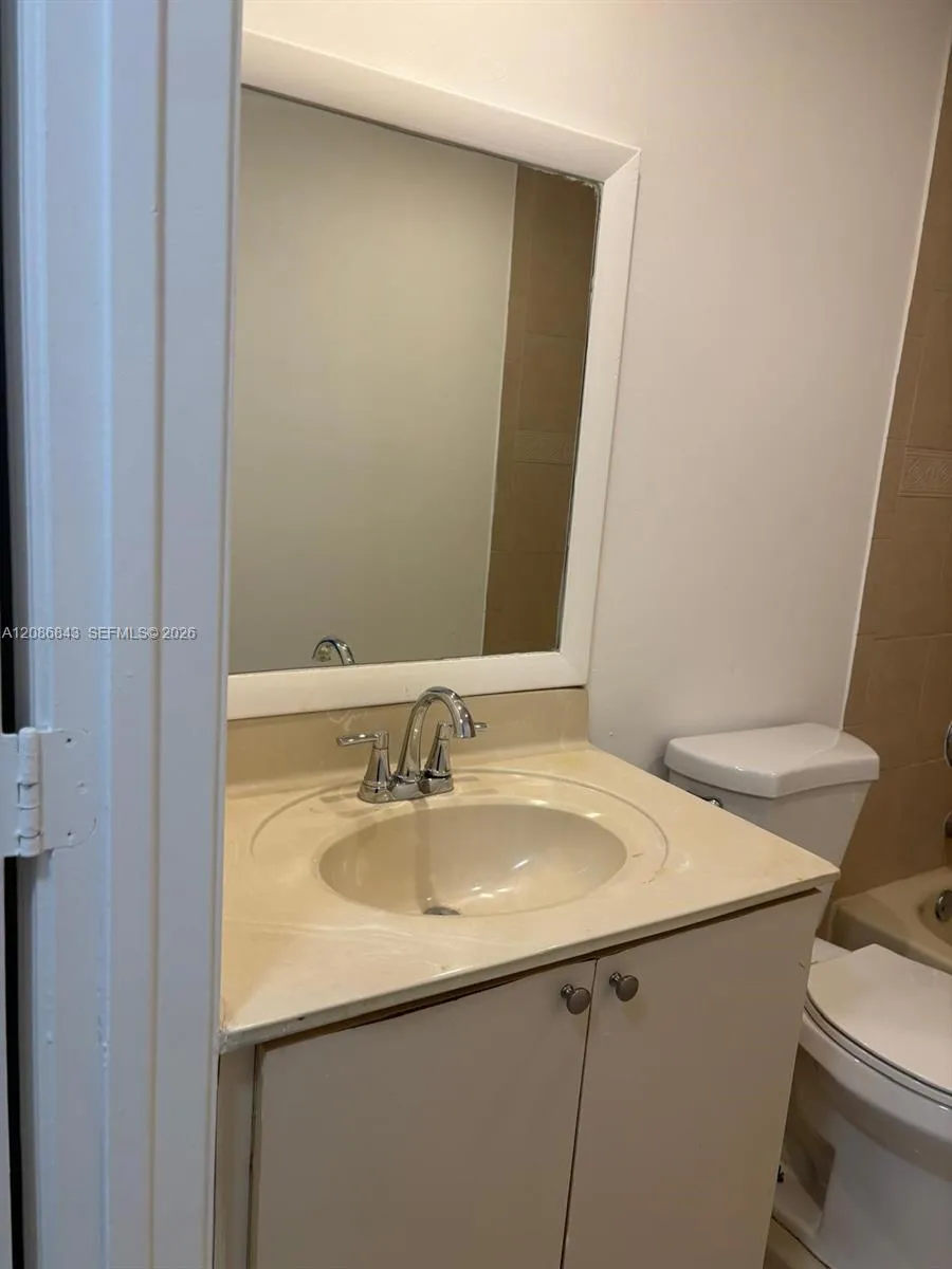 11060 SW 196th St #108 Cutler Bay, FL 33157