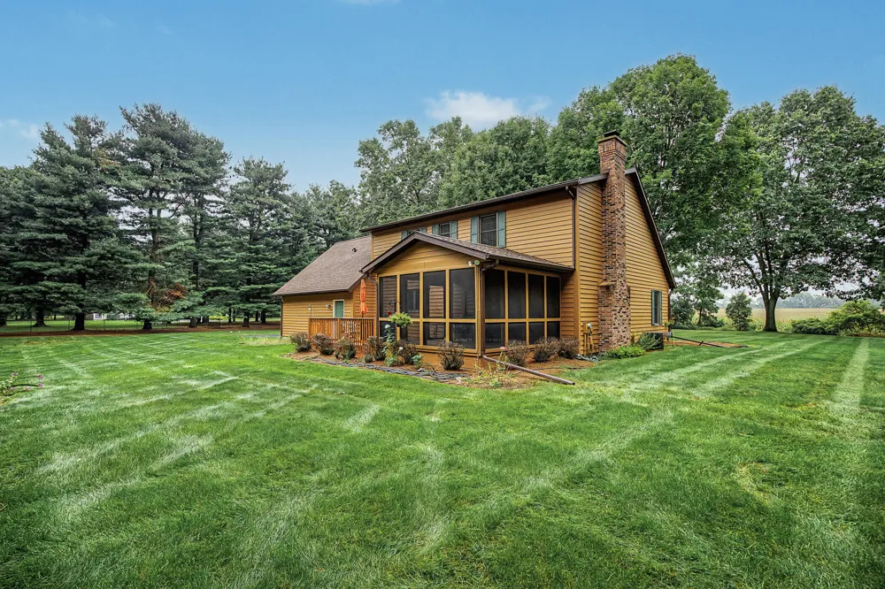 15741 18 Mile Road Marshall, MI 49068