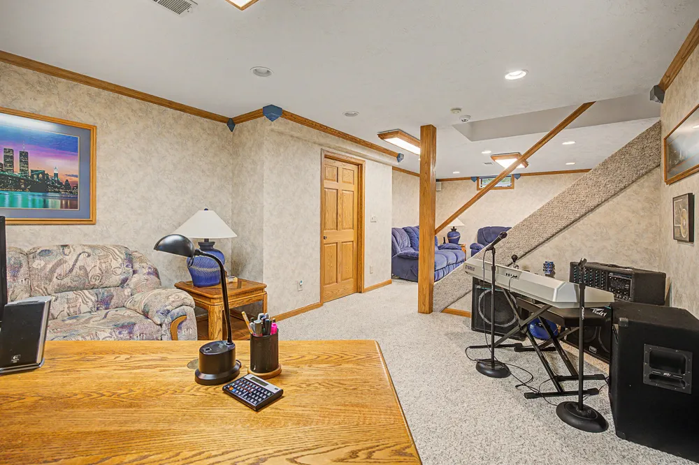15741 18 Mile Road Marshall, MI 49068