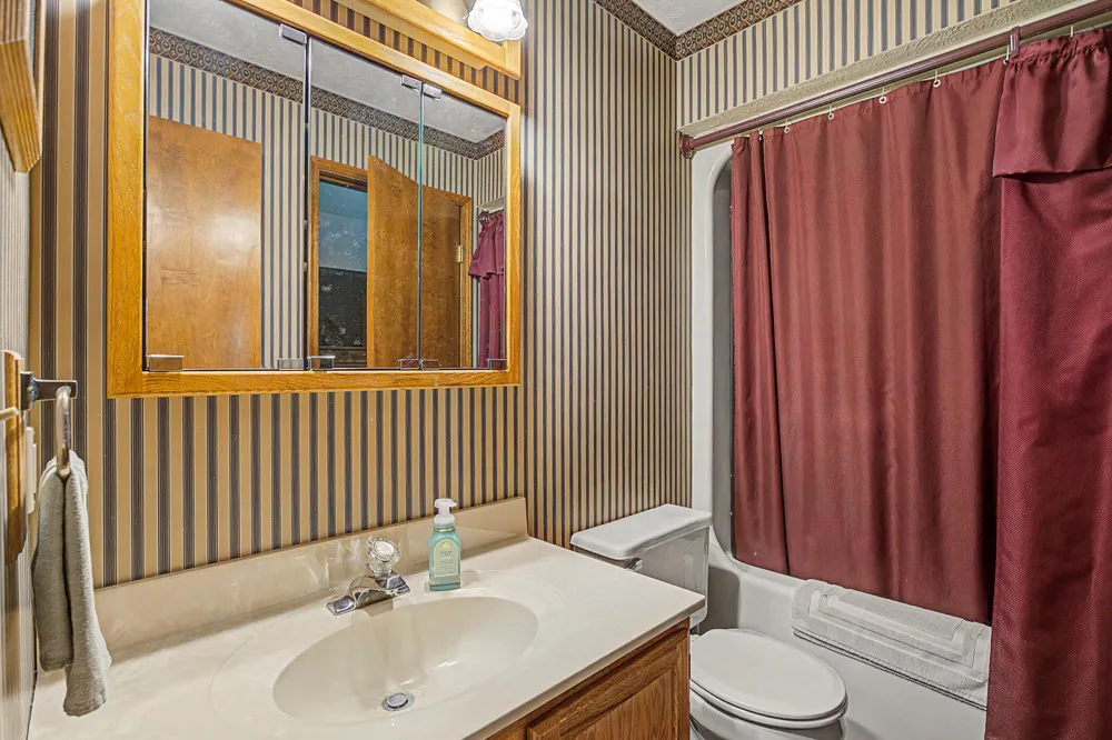 15741 18 Mile Road Marshall, MI 49068