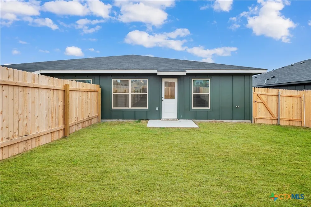 627 Pacific Crest Trail Copperas Cove, TX 76522