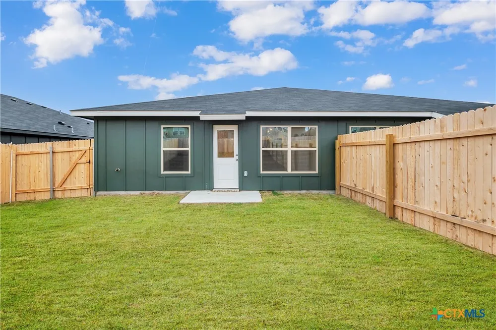 627 Pacific Crest Trail Copperas Cove, TX 76522