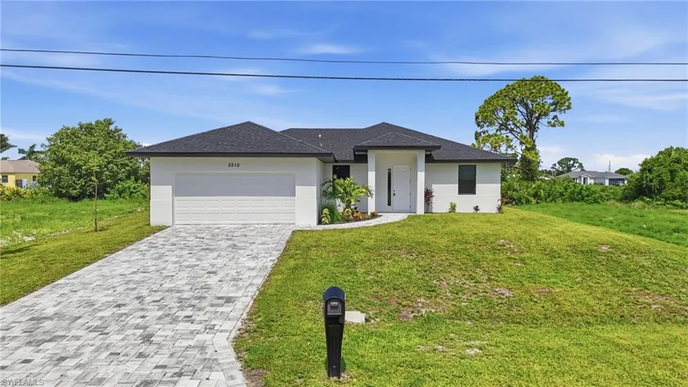 2210 NW 9th Avenue Cape Coral, FL 33993