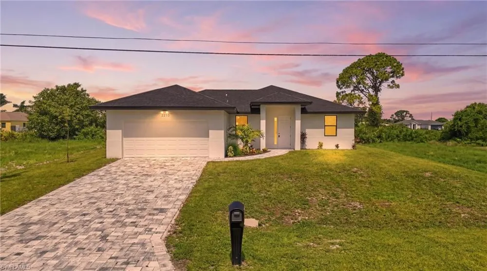 2210 NW 9th Avenue Cape Coral, FL 33993