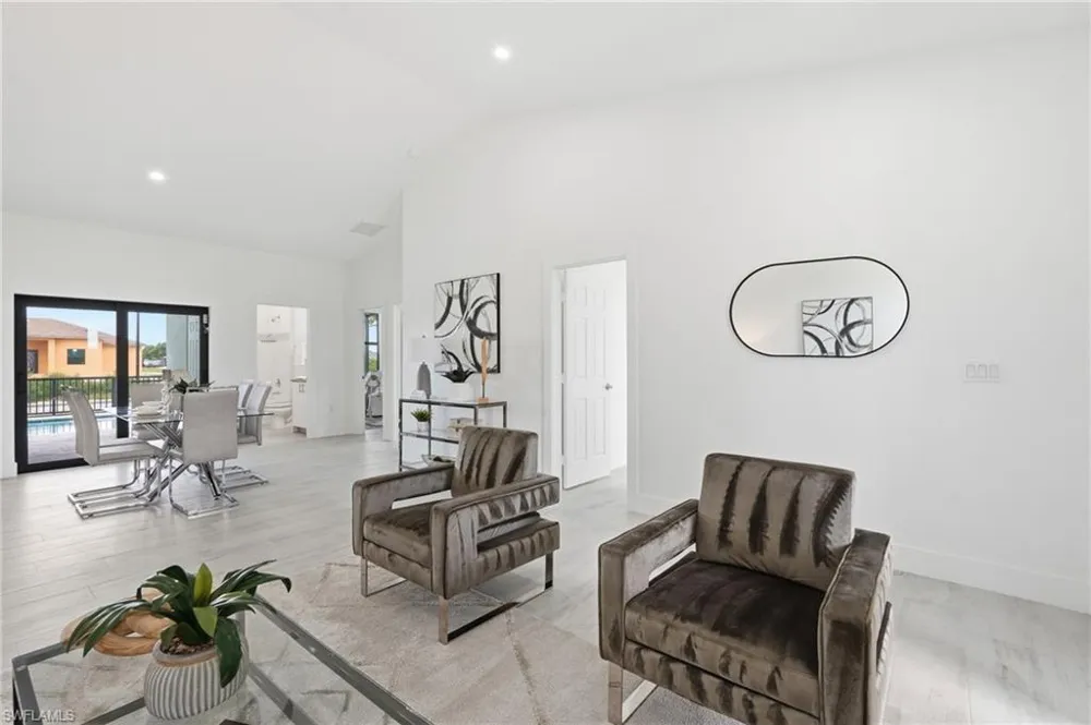 2210 NW 9th Avenue Cape Coral, FL 33993