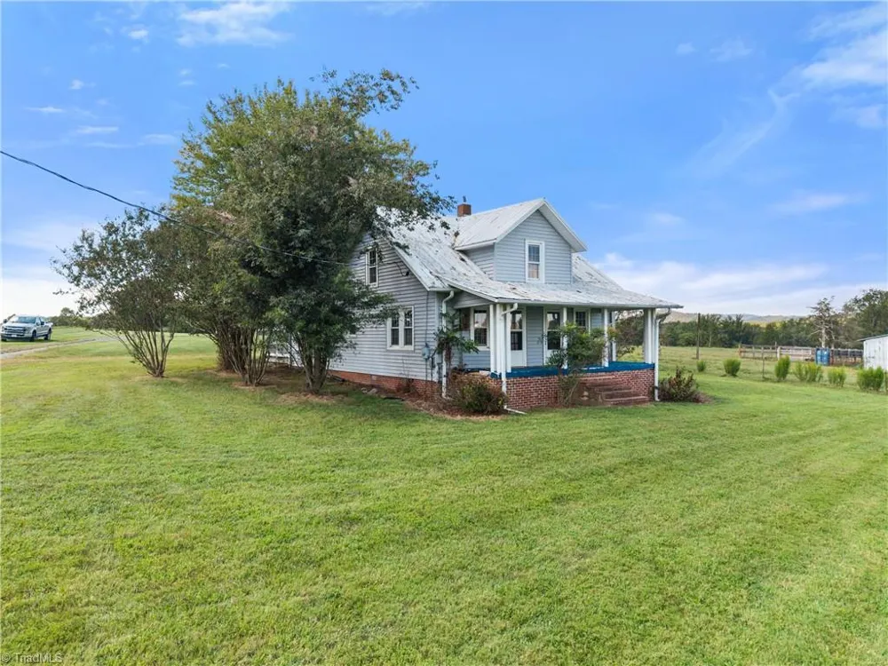 1151 Mountain View Church Road Hamptonville, NC 27020
