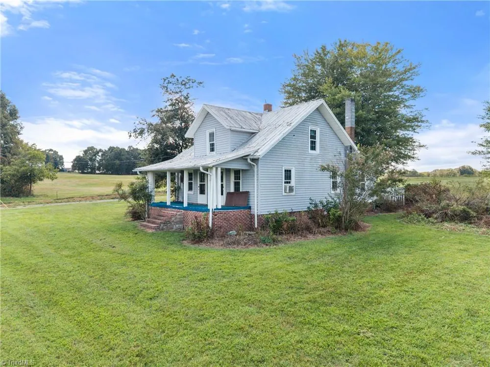 1151 Mountain View Church Road Hamptonville, NC 27020