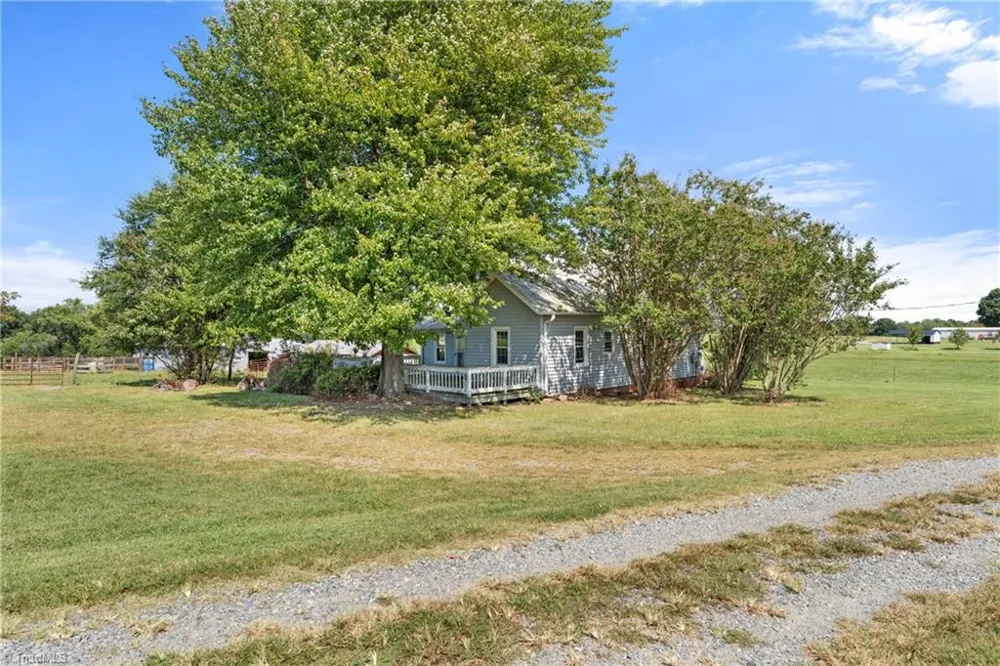 1151 Mountain View Church Road Hamptonville, NC 27020