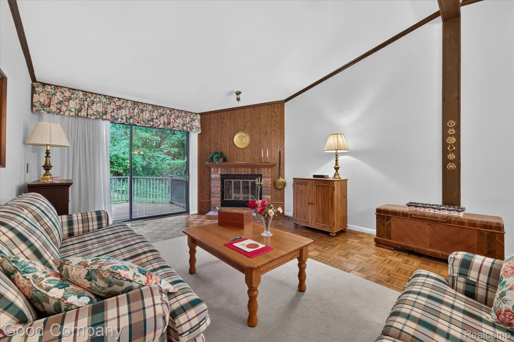 1902 Jenny Lane Rochester Hills City, MI 48309