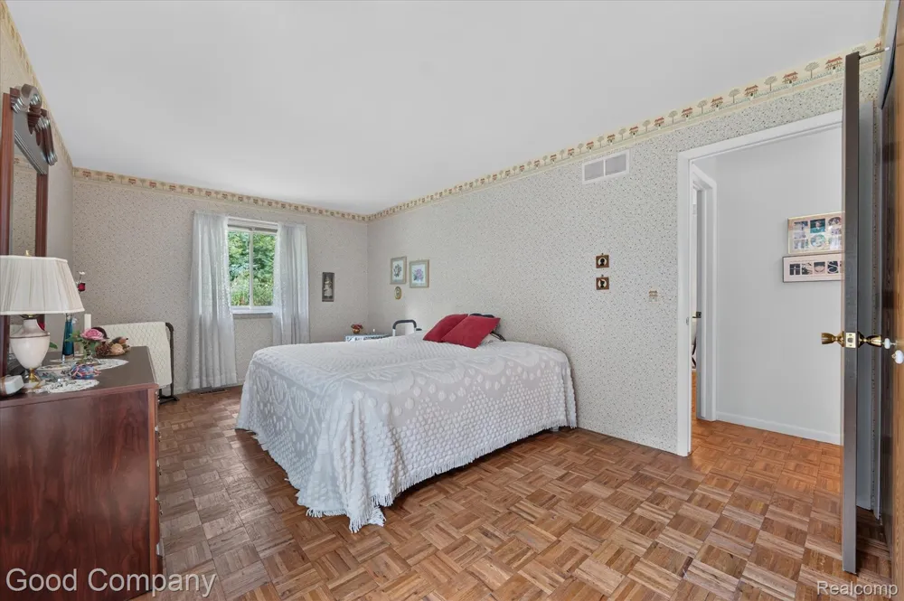 1902 Jenny Lane Rochester Hills City, MI 48309