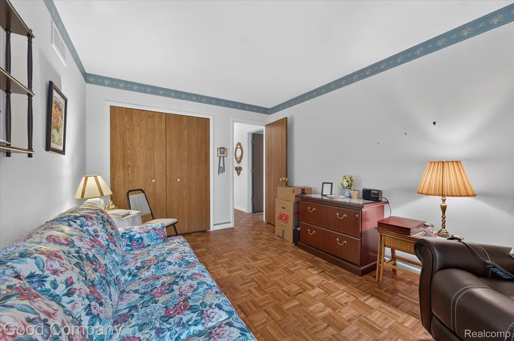 1902 Jenny Lane Rochester Hills City, MI 48309