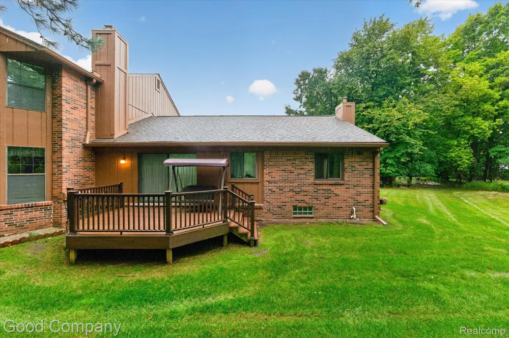 1902 Jenny Lane Rochester Hills City, MI 48309