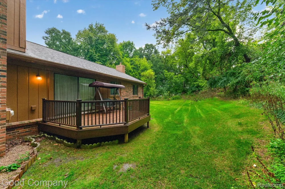 1902 Jenny Lane Rochester Hills City, MI 48309