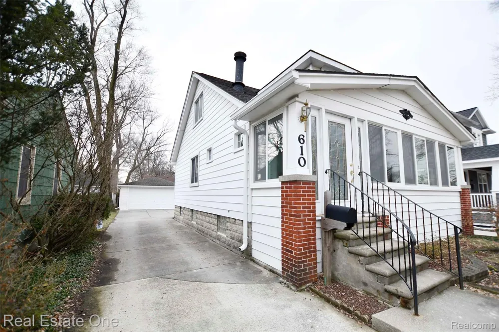 610 Marlin Avenue Royal Oak City, MI 48067