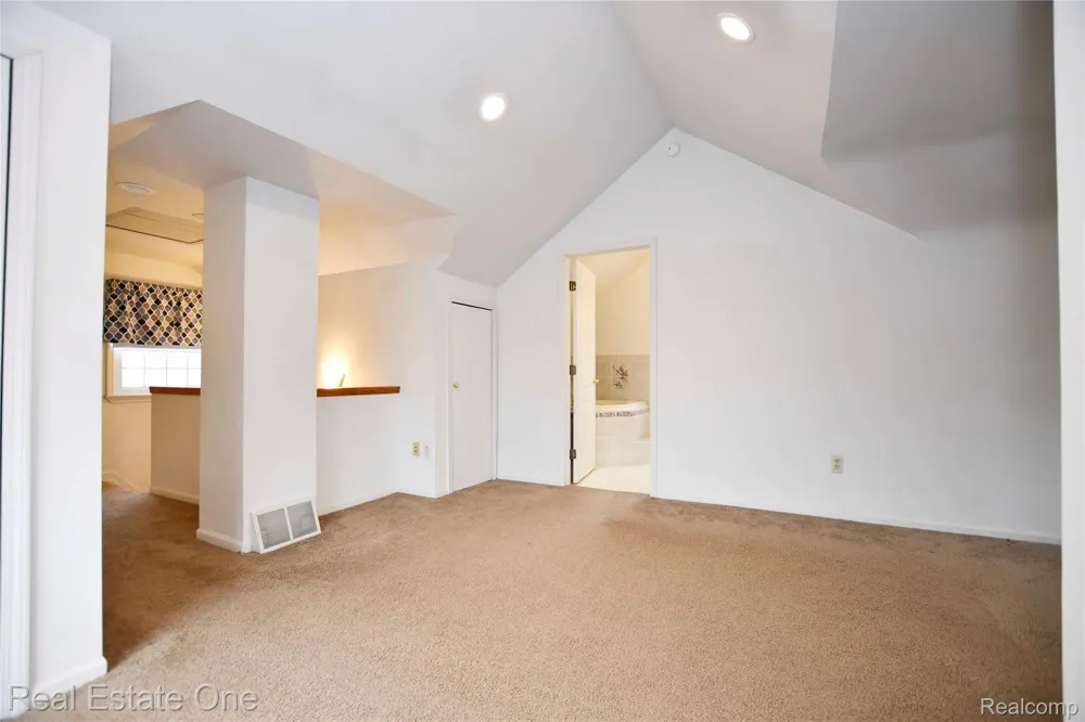 610 Marlin Avenue Royal Oak City, MI 48067