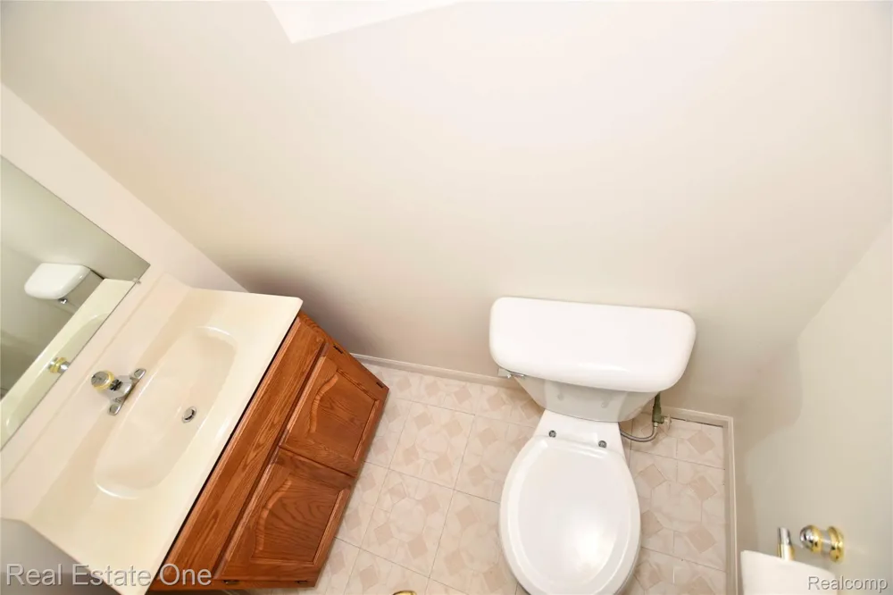 610 Marlin Avenue Royal Oak City, MI 48067