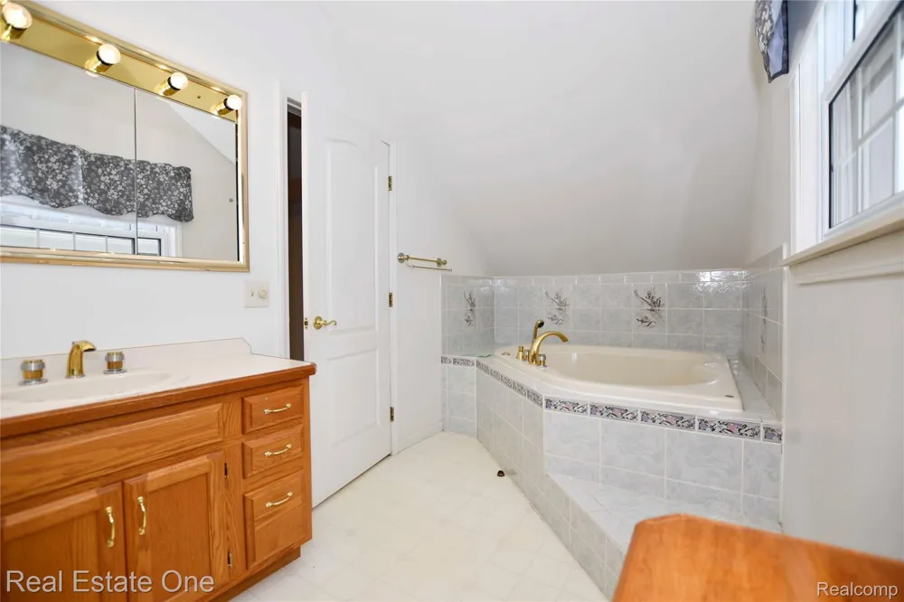 610 Marlin Avenue Royal Oak City, MI 48067