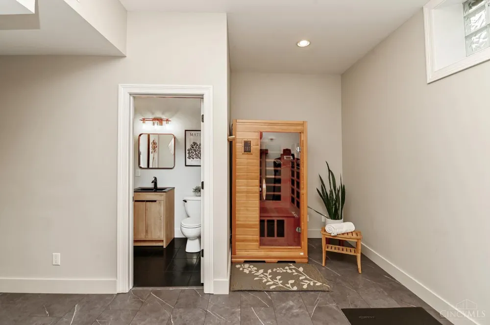 467 Flinn Avenue Cincinnati, OH 45226