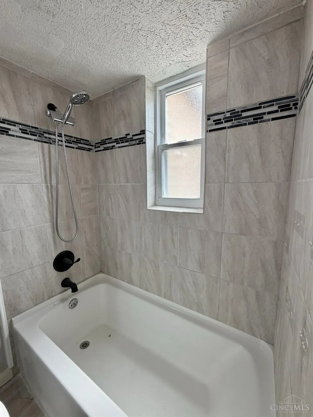 3909 Cedarwood Place Silverton, OH 45213