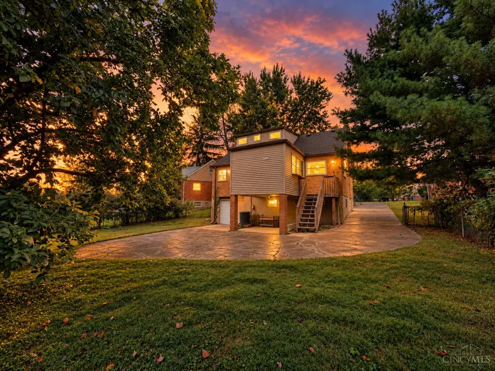 3909 Cedarwood Place Silverton, OH 45213
