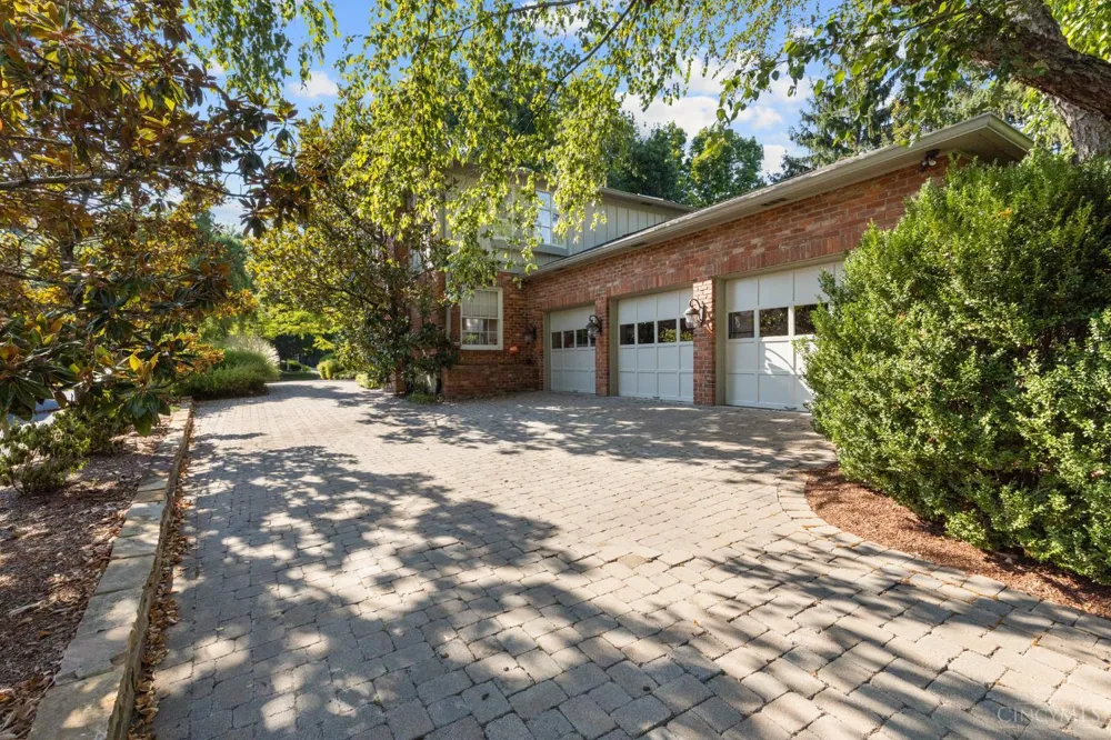 3914 Middleton Court Cincinnati, OH 45220