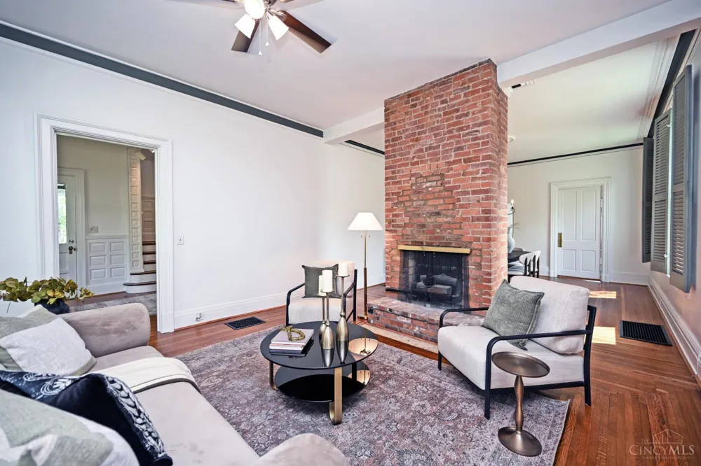 35 Walnut Avenue Wyoming, OH 45215