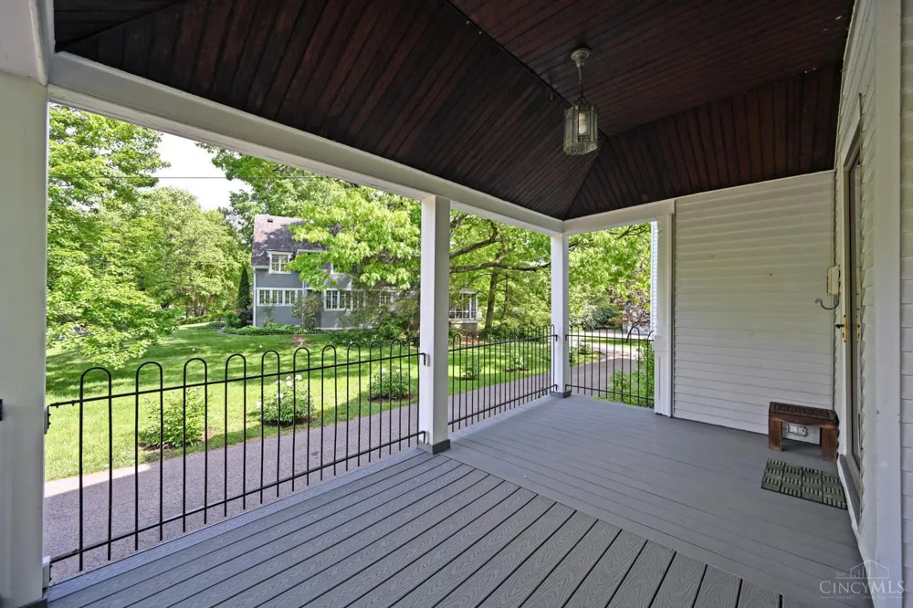 35 Walnut Avenue Wyoming, OH 45215