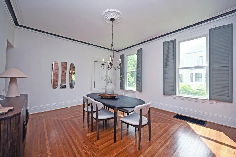 35 Walnut Avenue Wyoming, OH 45215