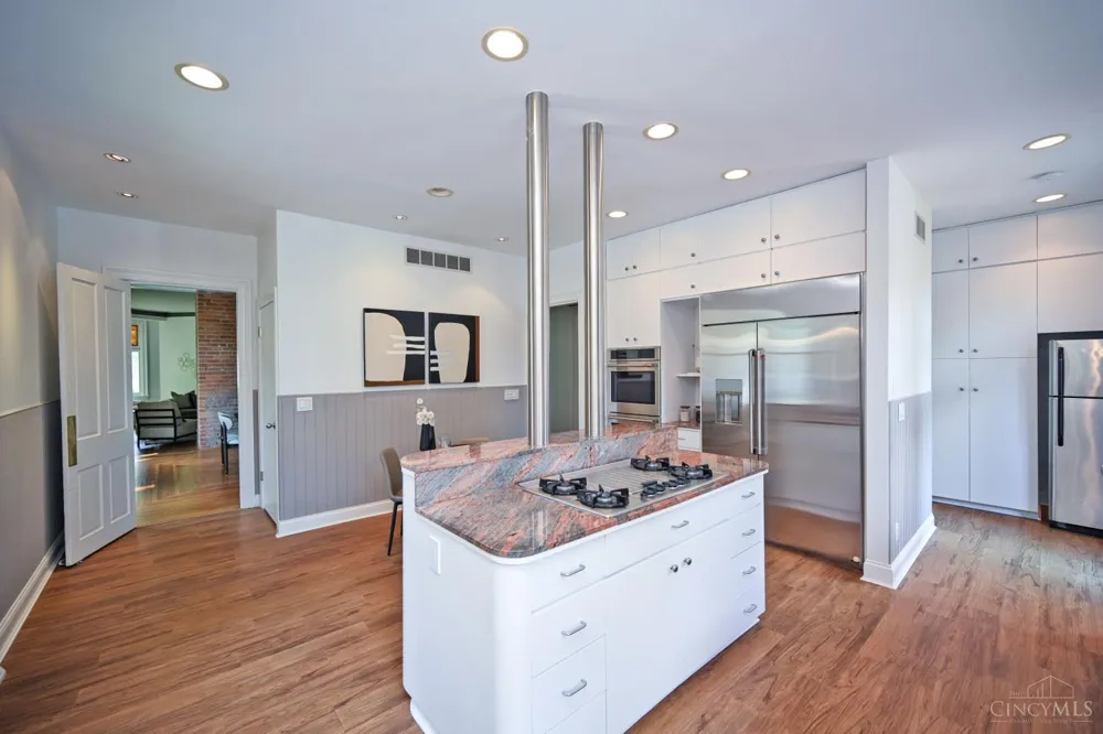 35 Walnut Avenue Wyoming, OH 45215