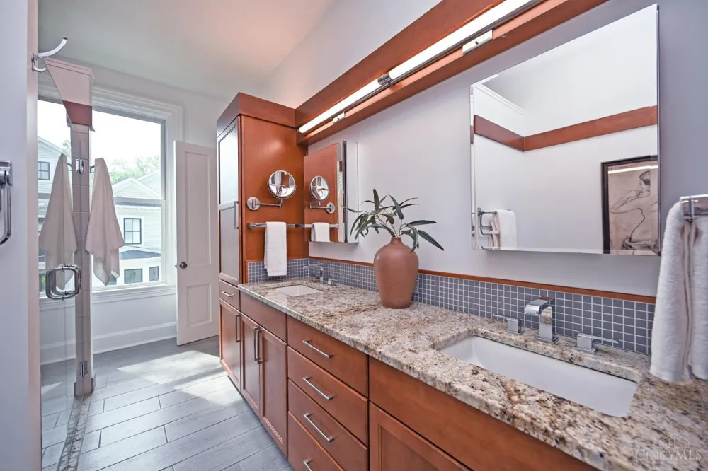 35 Walnut Avenue Wyoming, OH 45215