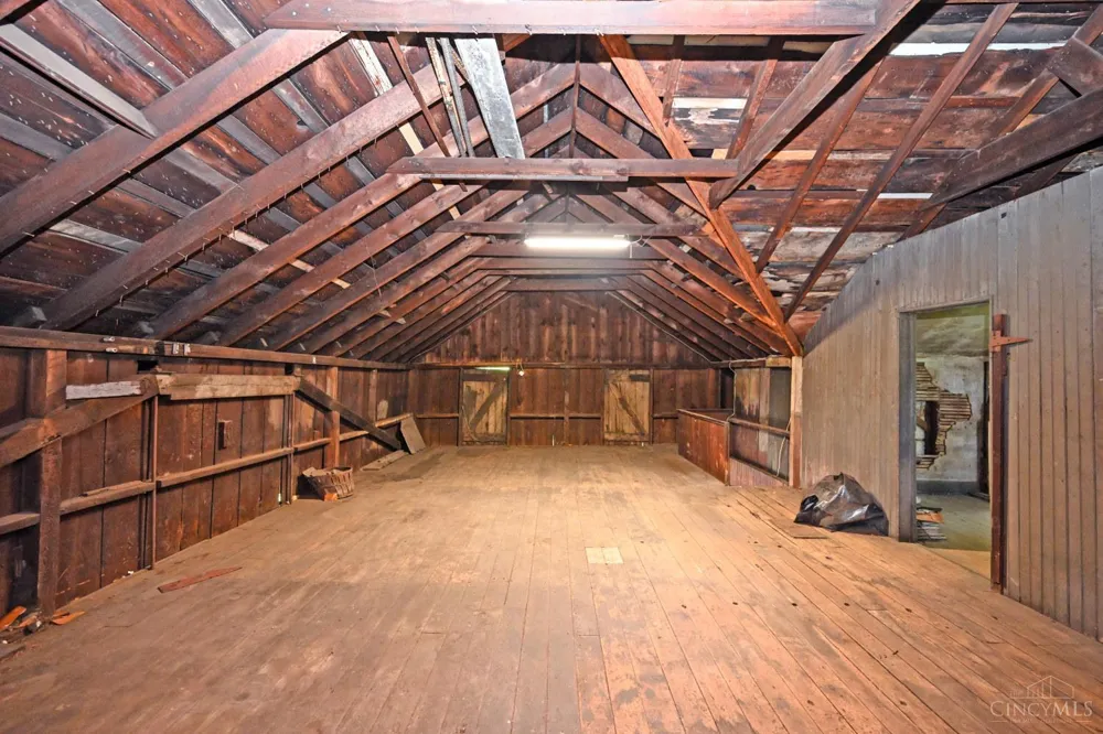 35 Walnut Avenue Wyoming, OH 45215