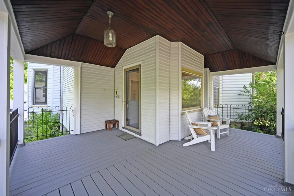 35 Walnut Avenue Wyoming, OH 45215