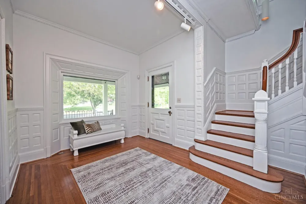 35 Walnut Avenue Wyoming, OH 45215