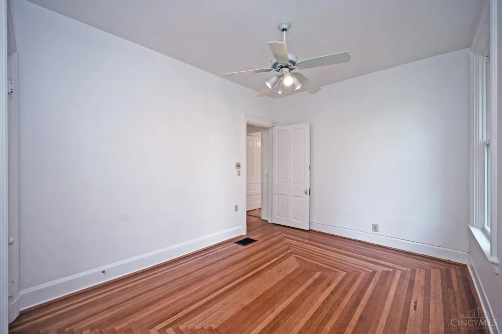 35 Walnut Avenue Wyoming, OH 45215