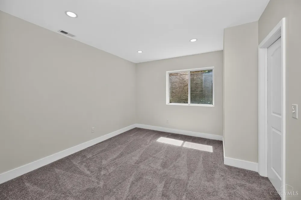 8391 Dimmick Road West Chester, OH 45241