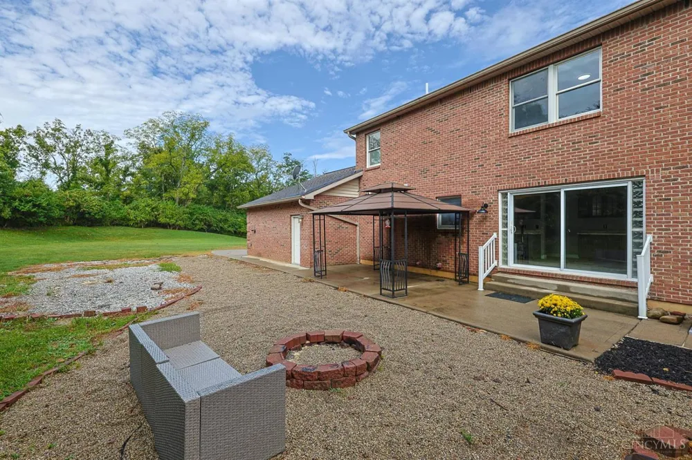 6233 Fay Court Miami, OH 45140