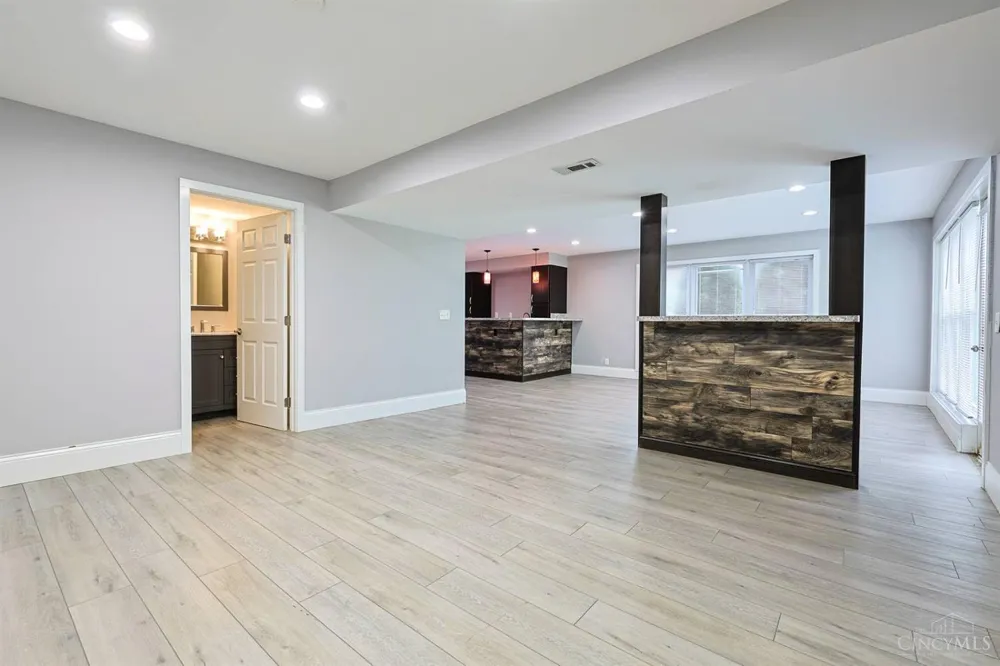 6233 Fay Court Miami, OH 45140