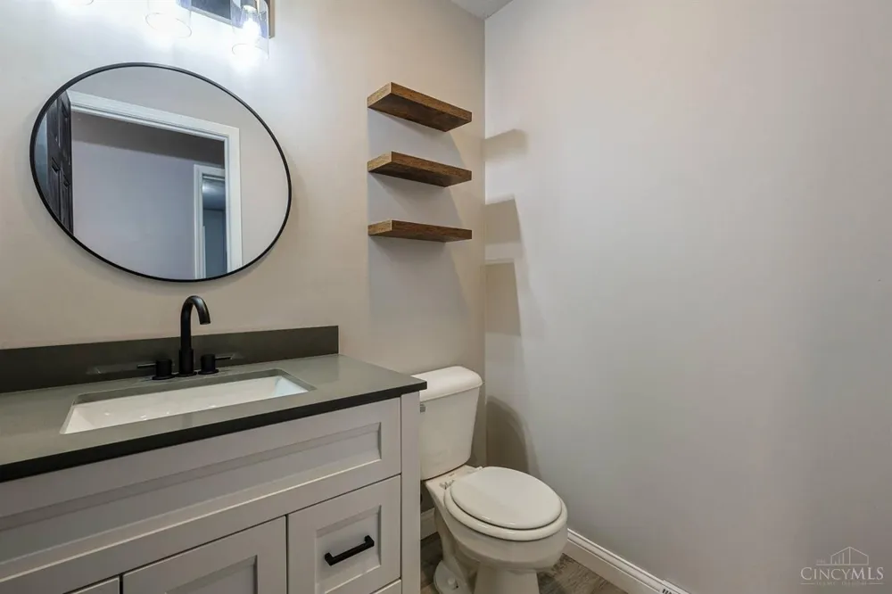 6233 Fay Court Miami, OH 45140