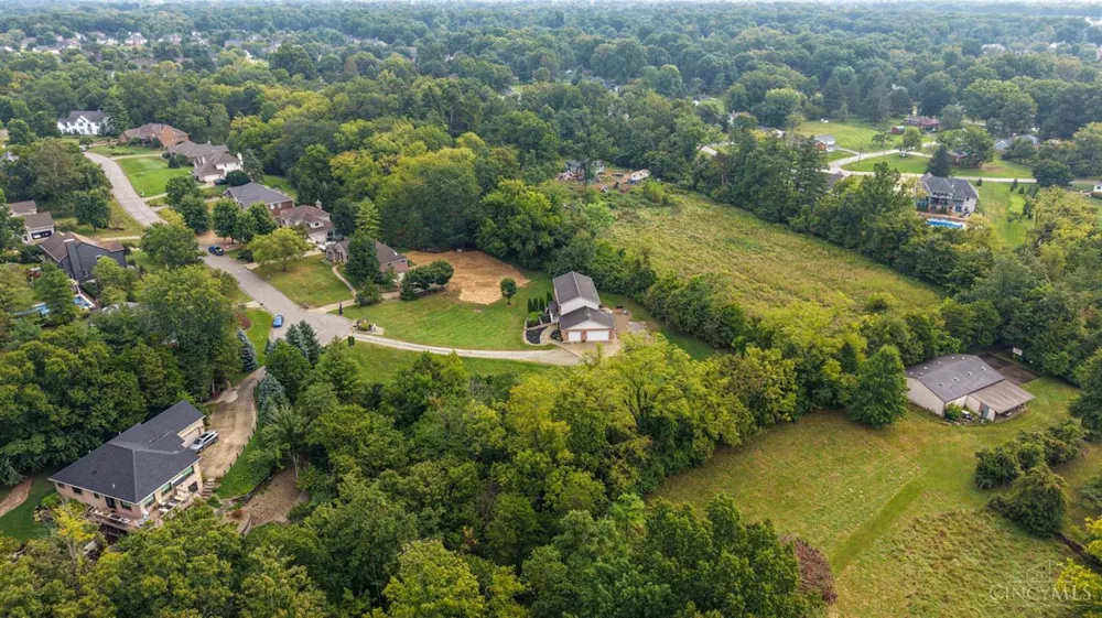 6233 Fay Court Miami, OH 45140