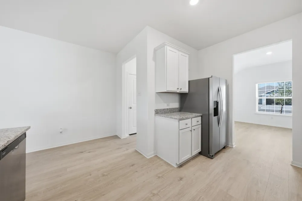 217 W Luna Blue Lane Jarrell, TX 76537