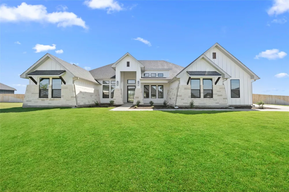 6774 Kings Mill Drive Salado, TX 76571