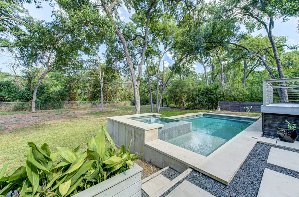 6106 Shoal Creek Boulevard Austin, TX 78757