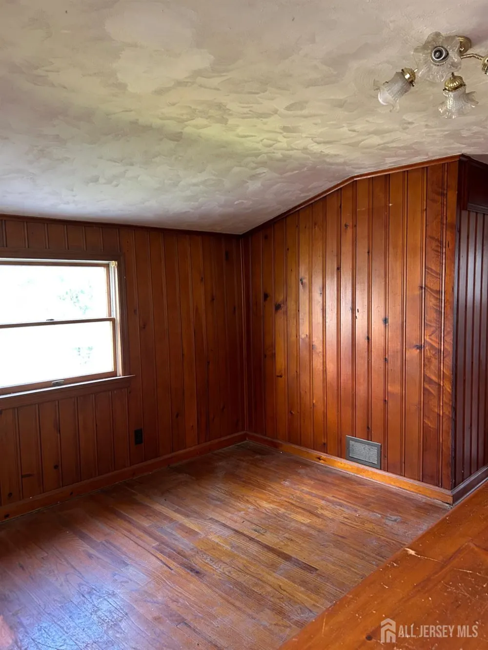 1831 S Central Avenue South Plainfield, NJ 07080