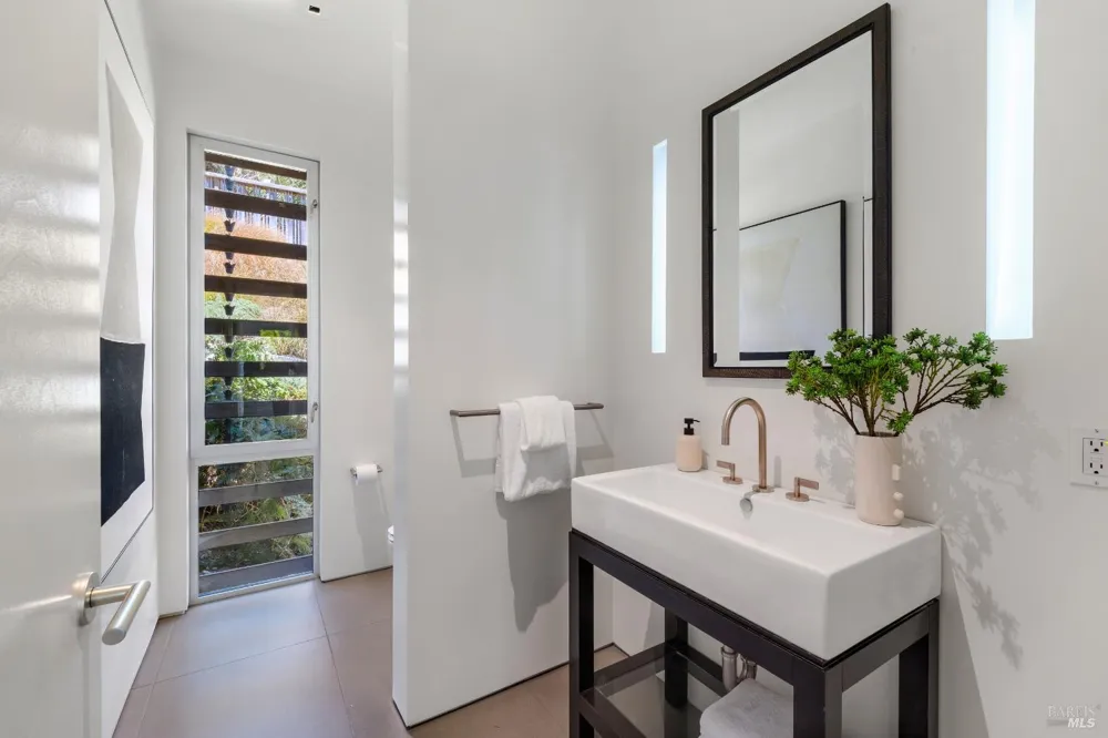 36 Old Landing Road Tiburon, CA 94920