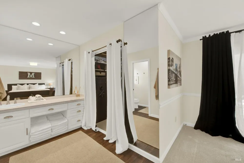 1115 Larkin Way Napa, CA 94558
