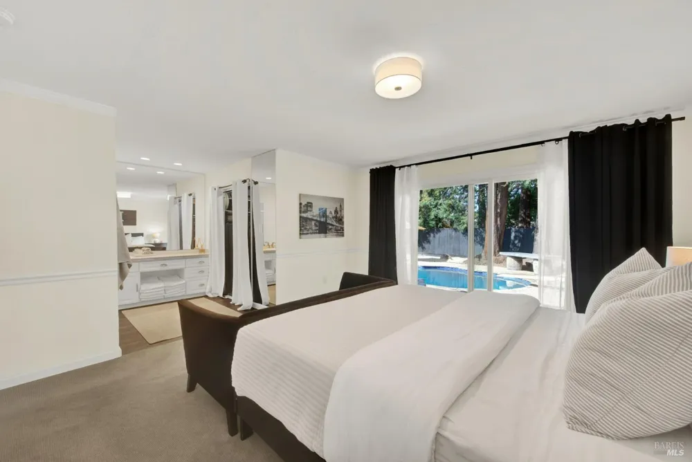 1115 Larkin Way Napa, CA 94558