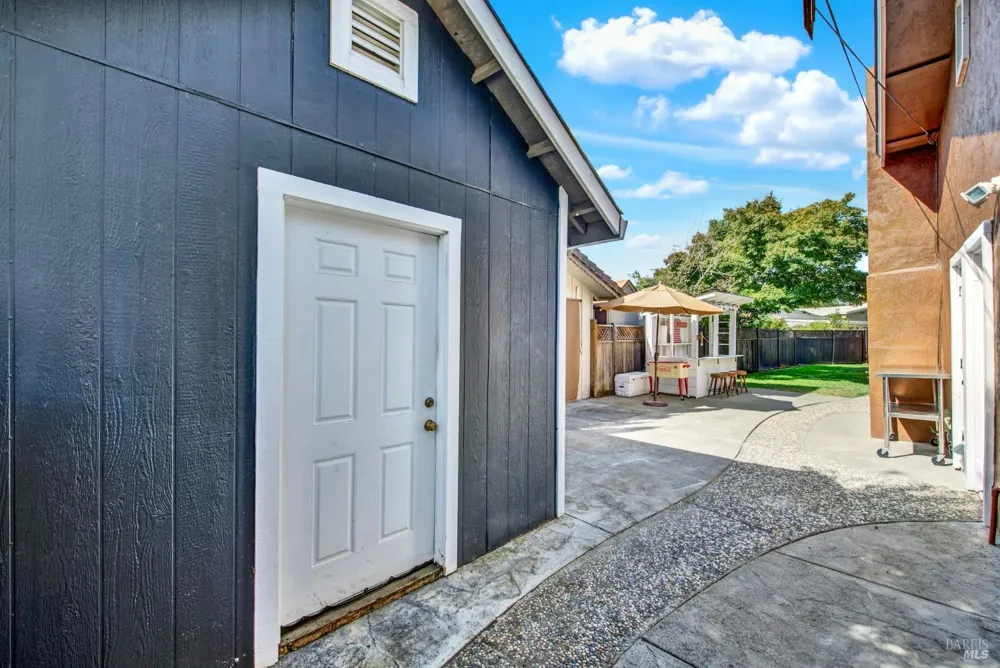 1115 Larkin Way Napa, CA 94558