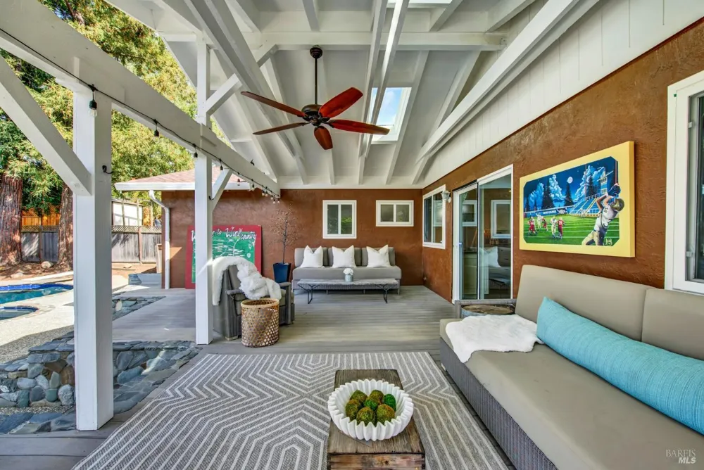 1115 Larkin Way Napa, CA 94558